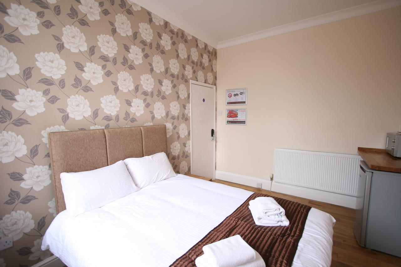 Central Studios Gloucester Place By Roomsbooked Челтнем Екстер'єр фото