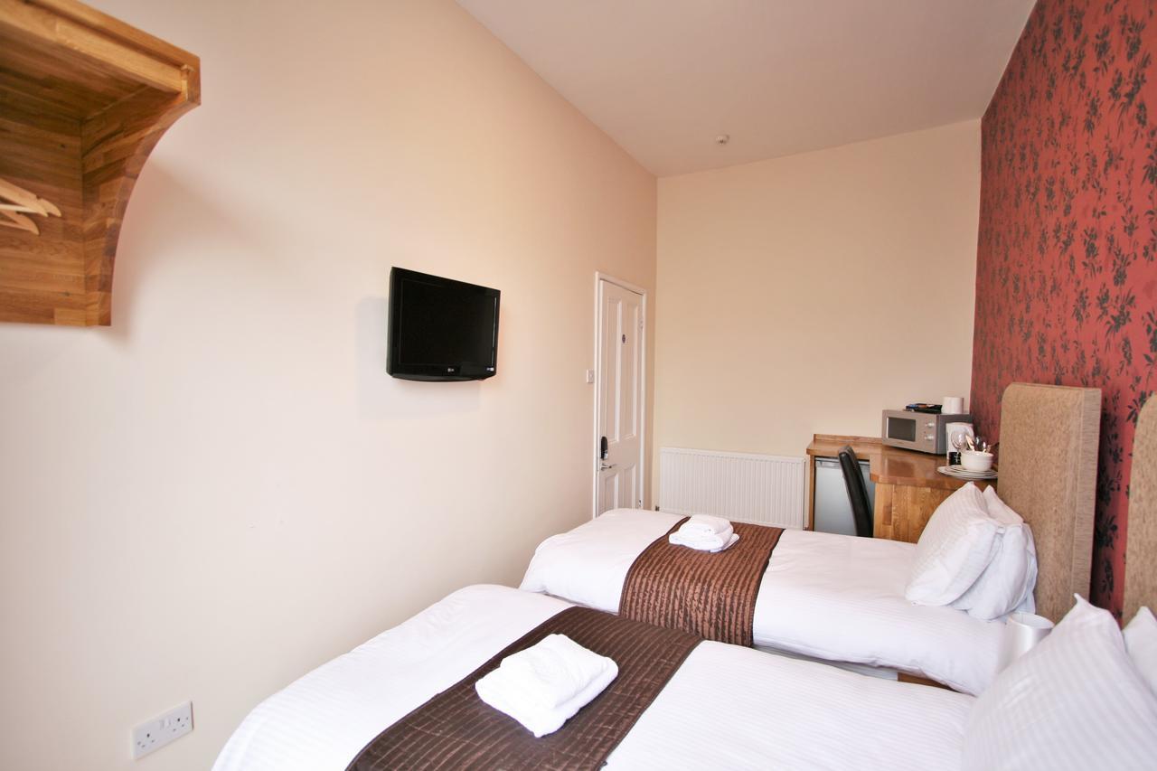 Central Studios Gloucester Place By Roomsbooked Челтнем Екстер'єр фото